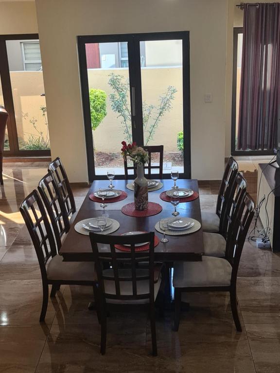 Billede fra billedgalleriet på Addy's luxury home 1 i Centurion