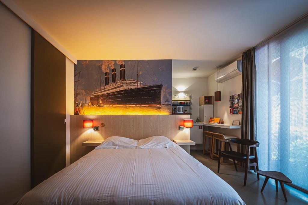 Letto o letti in una camera di Antwerp For Two B&B