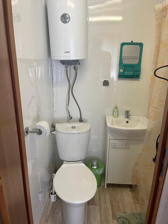 Kúpeľňa v ubytovaní Ośrodek Wczasowy WARMA