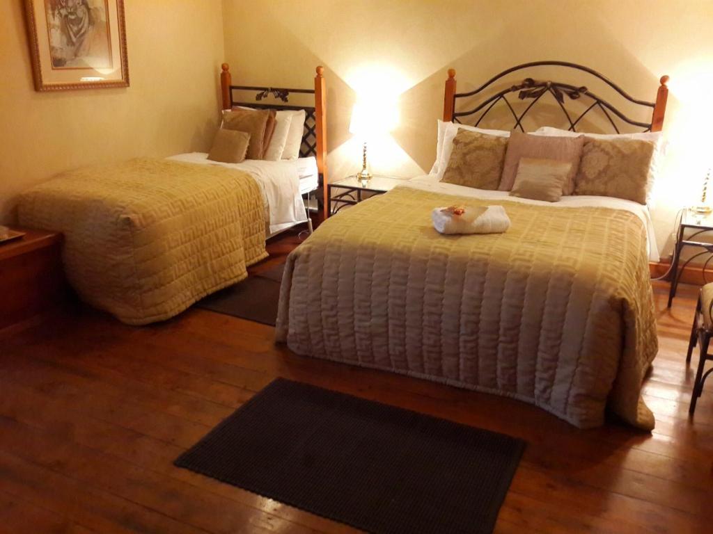 Cecil John Rhodes Guest House - Familienzimmer Mit Bad