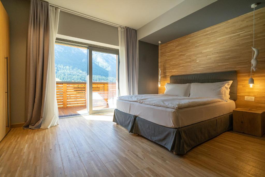 Bach Boutique Hotel - Deluxe Triple Room