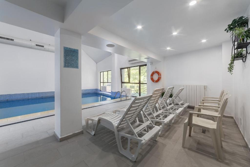 Bazén v ubytování Hotel Hera nebo v jeho okolí