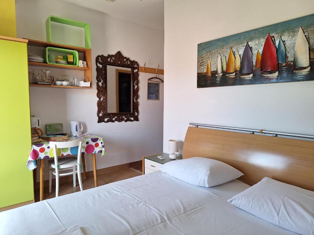 Hana Apartments - 12