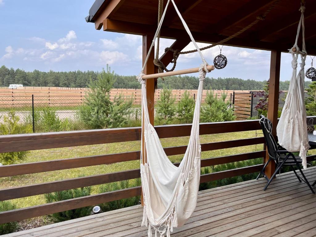 Balkón alebo terasa v ubytovaní Domek Clonowo