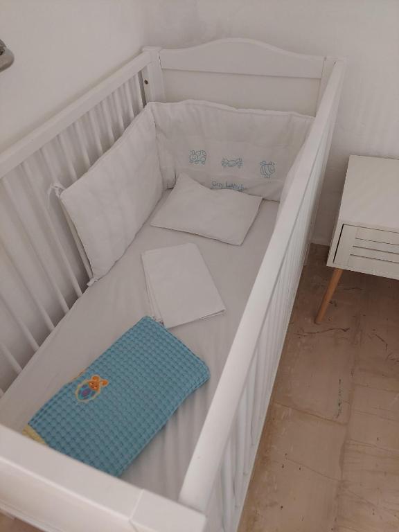 Posteľ alebo postele v izbe v ubytovaní Orama Studios