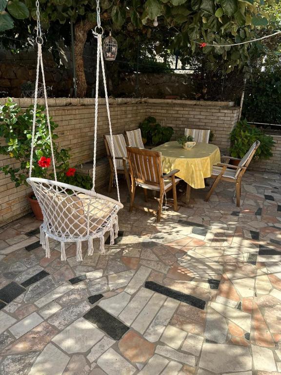 Patio nebo venkovní prostory v ubytování Apartment in Trpanj with terrace, air conditioning, WiFi, washing machine 4199-3
