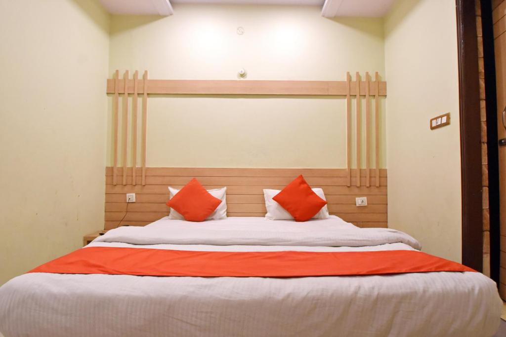 Hotel Maharaja Palace - Deluxe Room