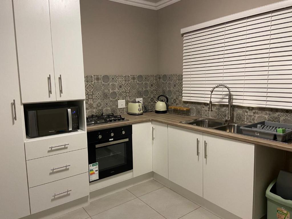 Searle Cottage - Image 11