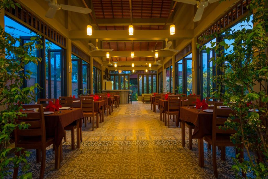 Restaurace v ubytování Villa Phum Khnar