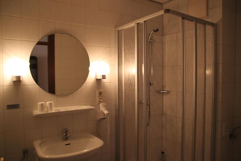Koupelna v ubytování Hotel Lindenhof