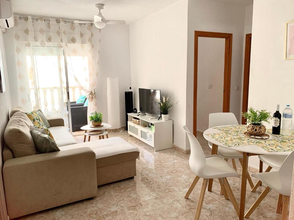 Fotografie z fotogalerie ubytování Sunny Green Apartment v destinaci Torrevieja