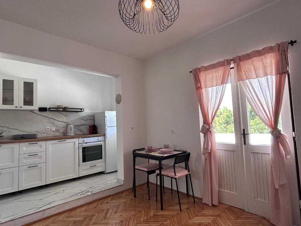 Lazaneo Seafront Apartments, Jelsa Hvar - Apartment