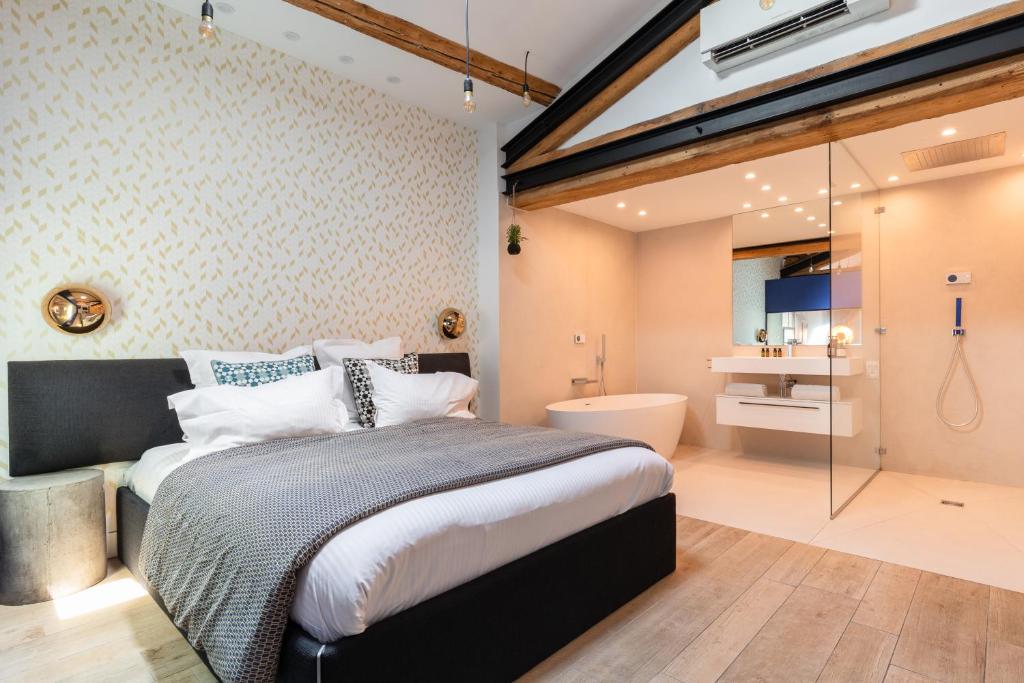 MOHOM - Berges du Rhône - Mini-loft, Bath & View City-center