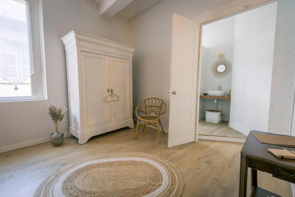 Afbeelding uit fotogalerij van Le Prieuré Sainte Croix in Loudun