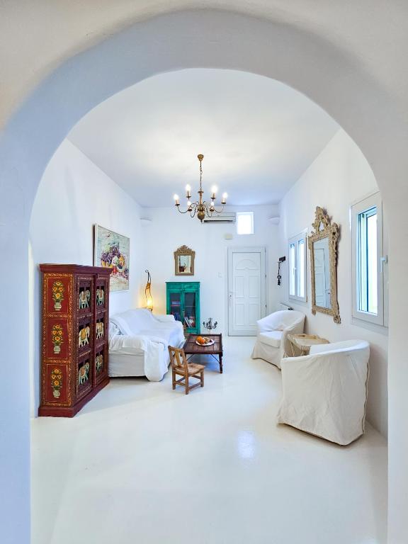 Ένα ή περισσότερα κρεβάτια σε δωμάτιο στο Nikis Home Town