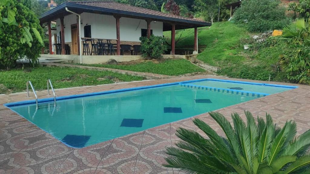 Finca los Pinos - Housity