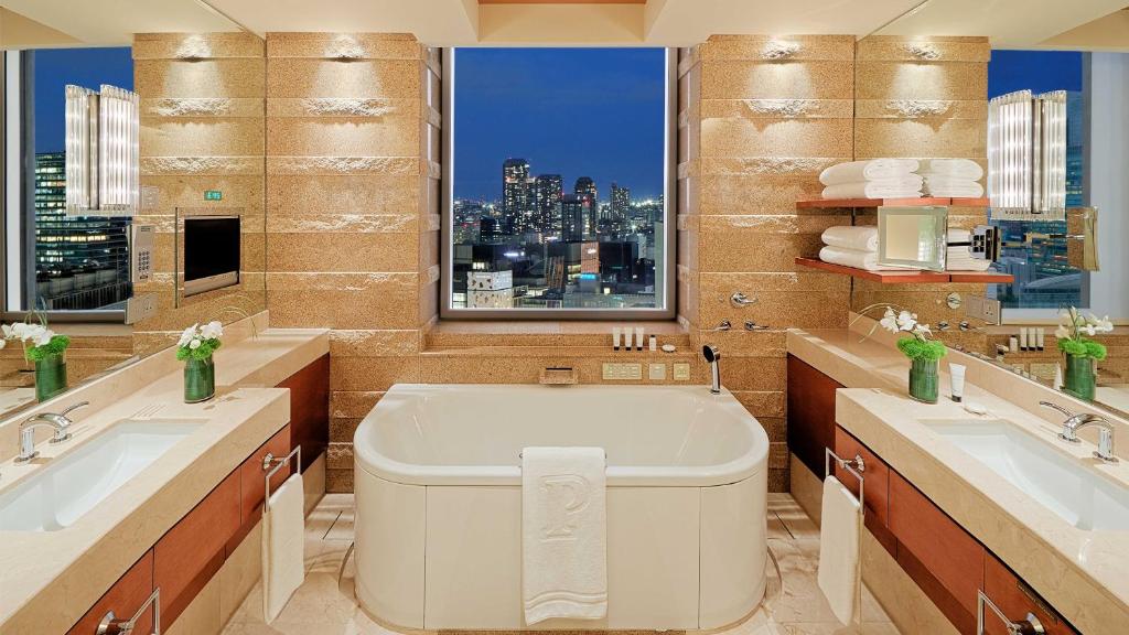 The Peninsula Tokyo photo 2