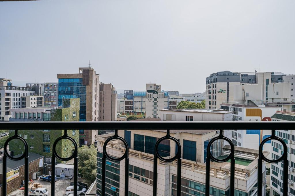 Balkón nebo terasa v ubytování Nohyung Hotel