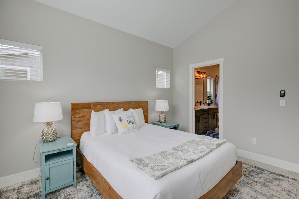 En eller flere senge i et værelse på Ohana Honu Hale