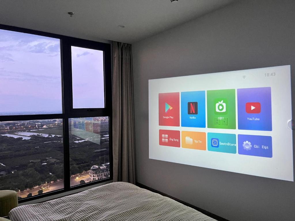 Postel nebo postele na pokoji v ubytování 2Br Vinhomes Apt Balcony City view Cozy