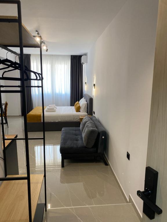 Thess Living Suites - Resim 21