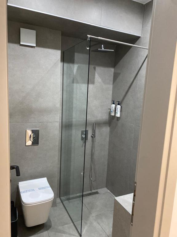 Thess Living Suites - 15