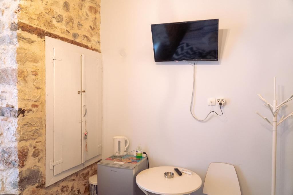TV a/nebo společenská místnost v ubytování 1830 Chateau