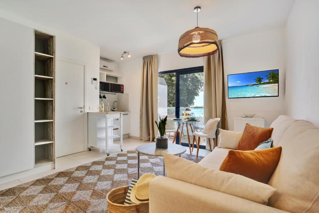 Kuchyň nebo kuchyňský kout v ubytování 4rooms Fuerteventura