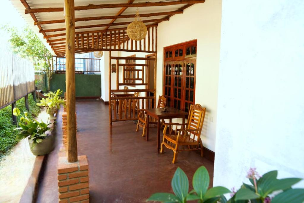 Balkón nebo terasa v ubytování Pub Ceylon Hostel