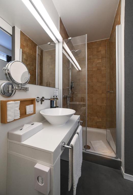 Home Swiss Hotel - Single Room