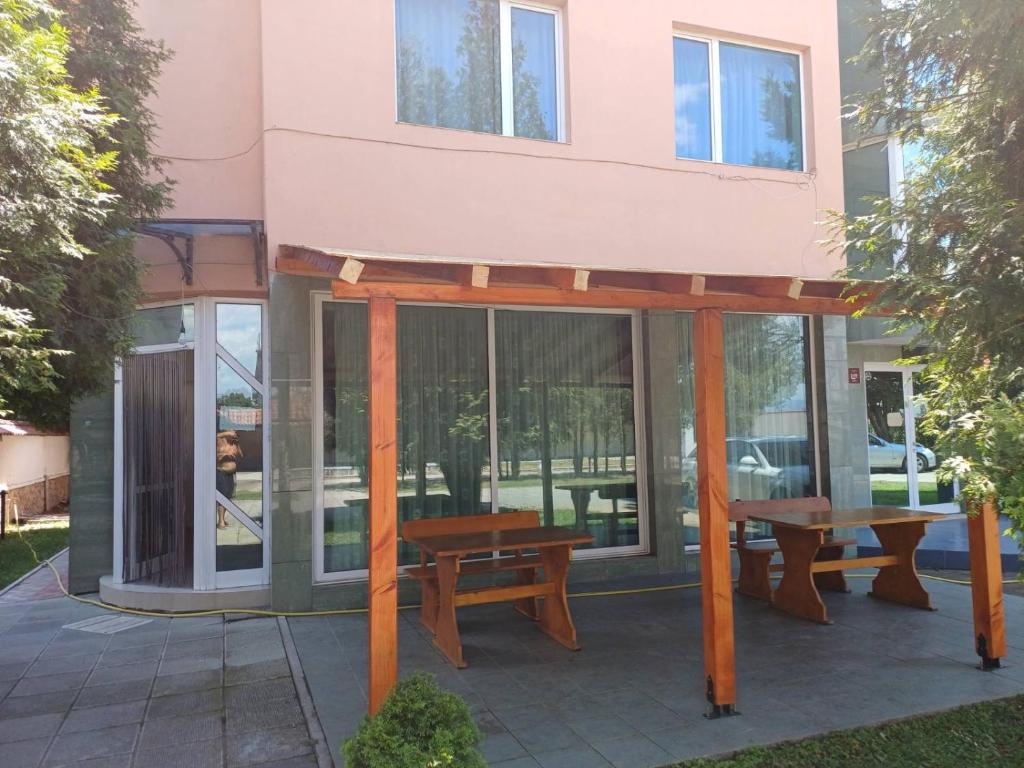 Budova, kde se hotel nachází