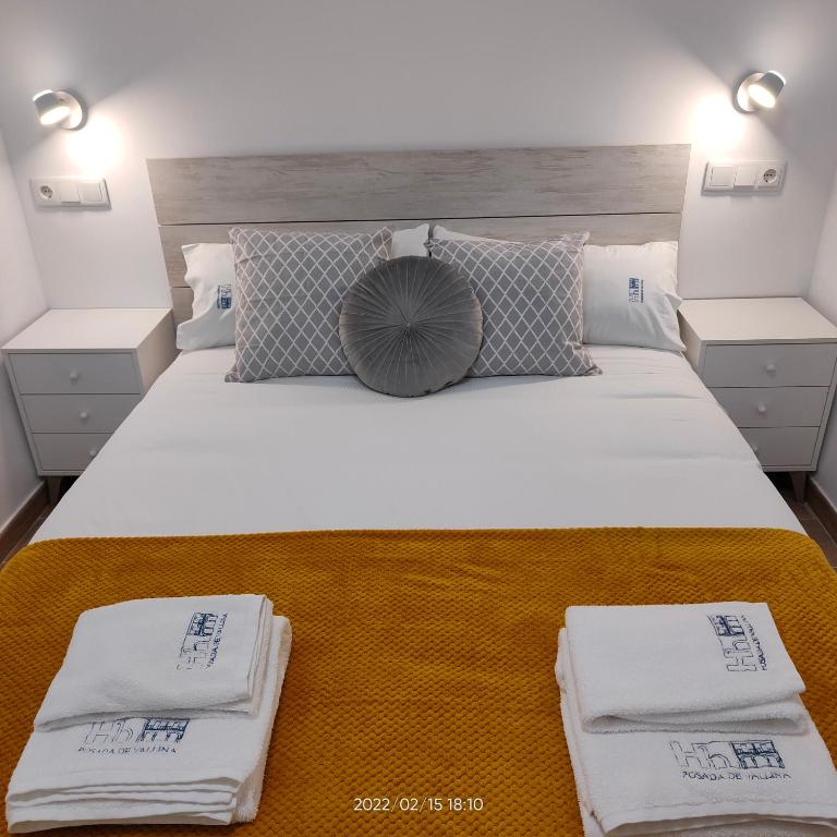 MiRa Los Patios - 11