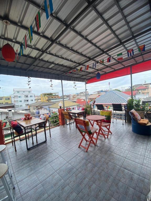 Restaurace v ubytování Jenny Hostel HuaHin