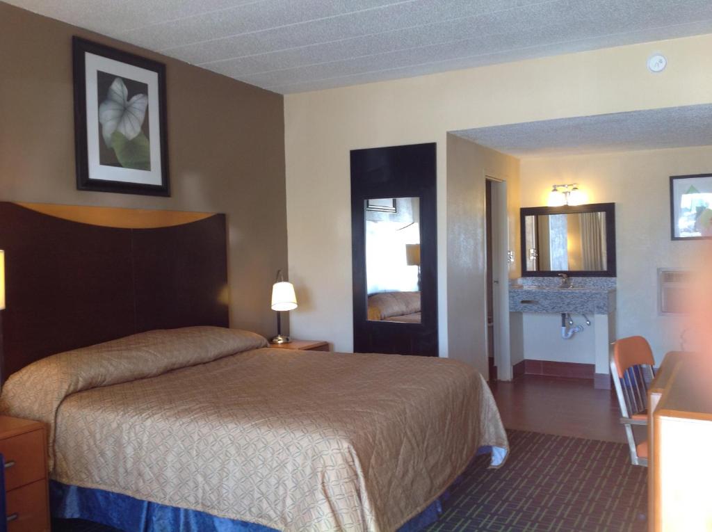 DIAMOND INN & SUITES - King Room