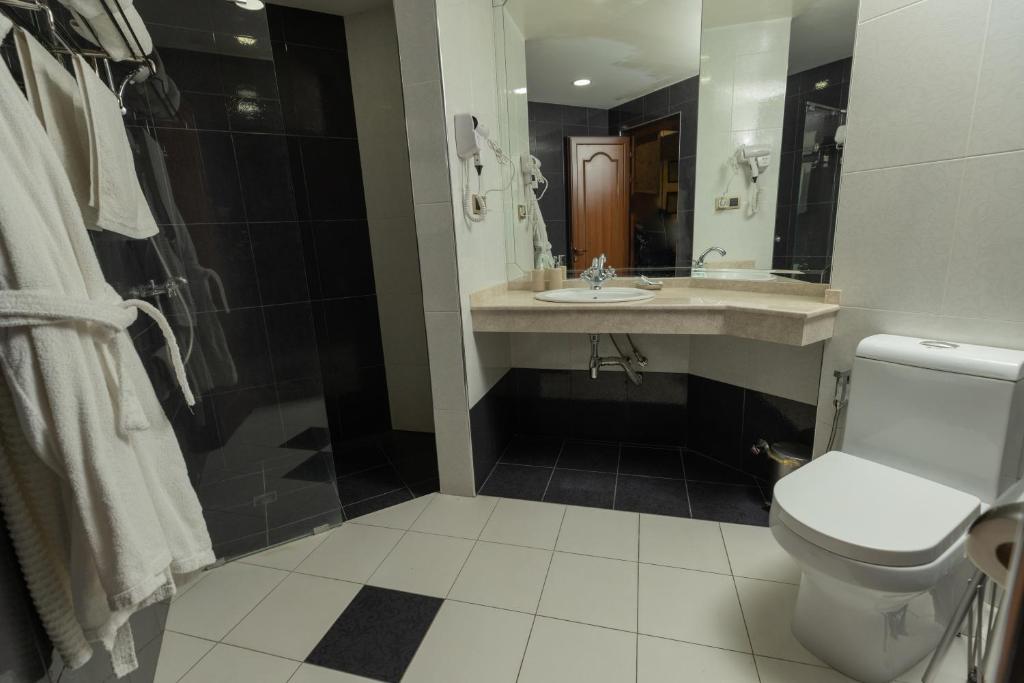 Koupelna v ubytování Shirak Hotel