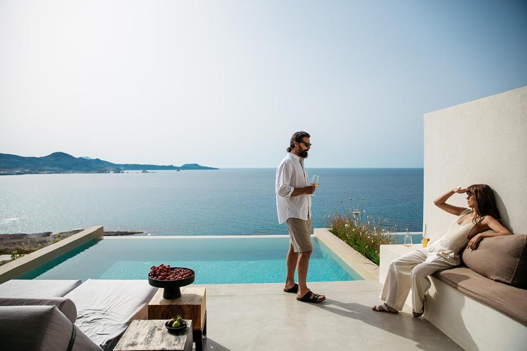 Domes White Coast Milos, Adults Only - Small Luxury Hotels of the World - 高级豪华套房私人游泳池和日落海景