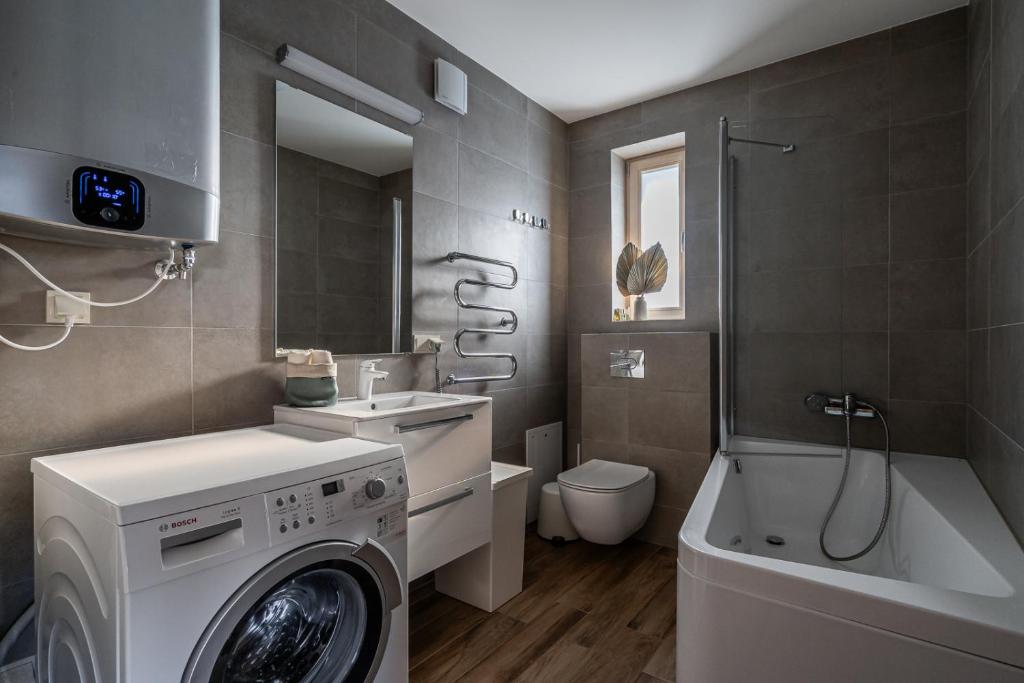 Marių Veranda - Two-Bedroom Apartment