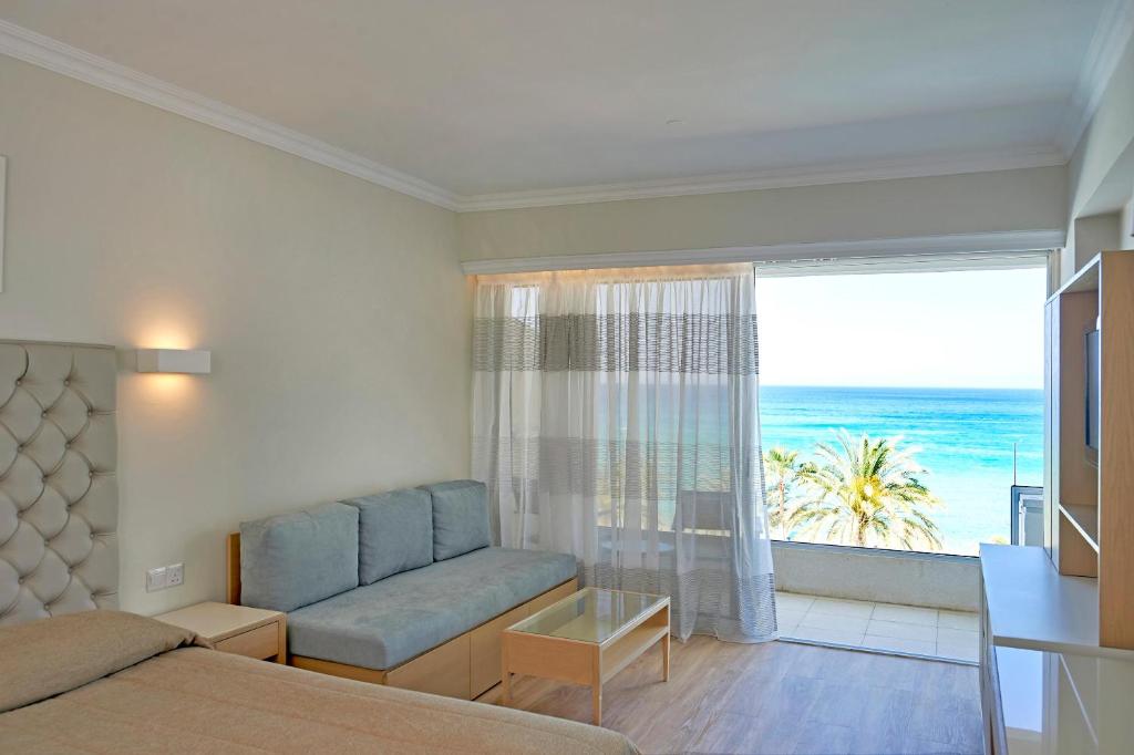 Sunrise Beach Hotel - Superior Front Sea View Room