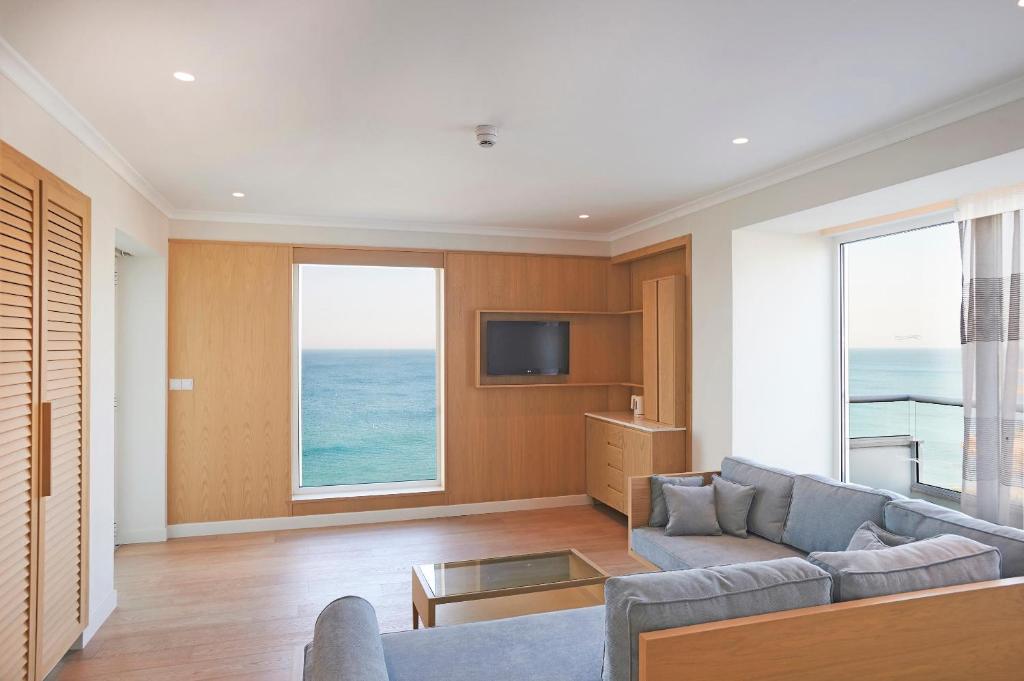 Sunrise Beach Hotel - Royal Suite