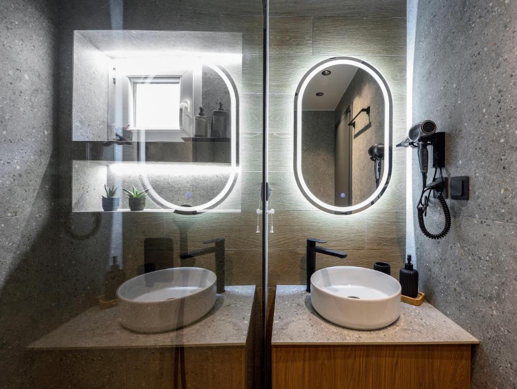 Aristotelian Virtues - Tharros - 3