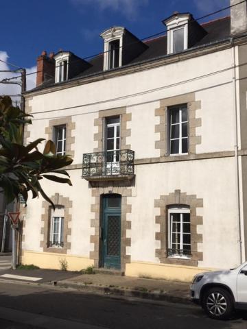 Photo de la galerie de l'établissement KERPONDY Appartement 1 chambre 2 personnes, à Pontivy