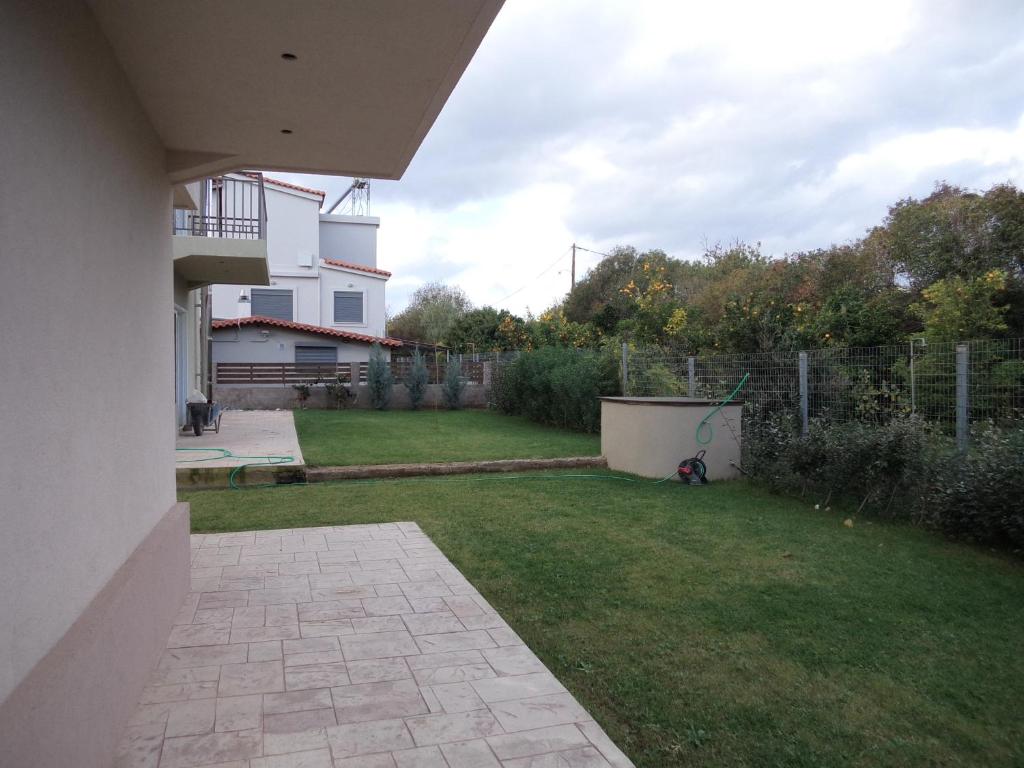 A garden outside Maison de la mer