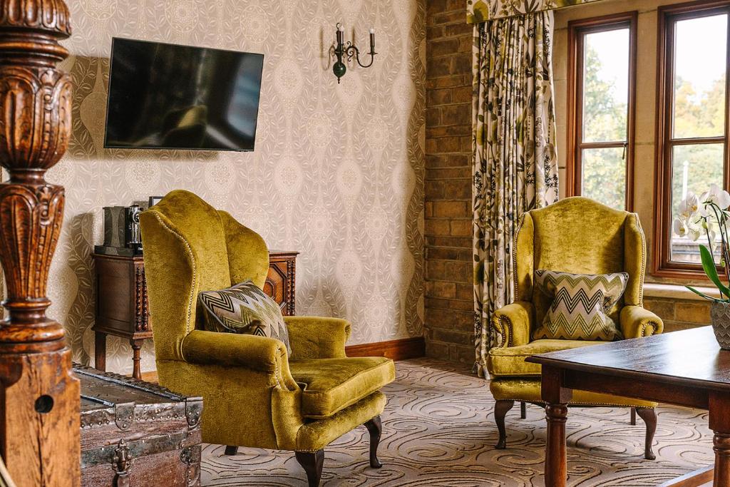 South Lodge - 