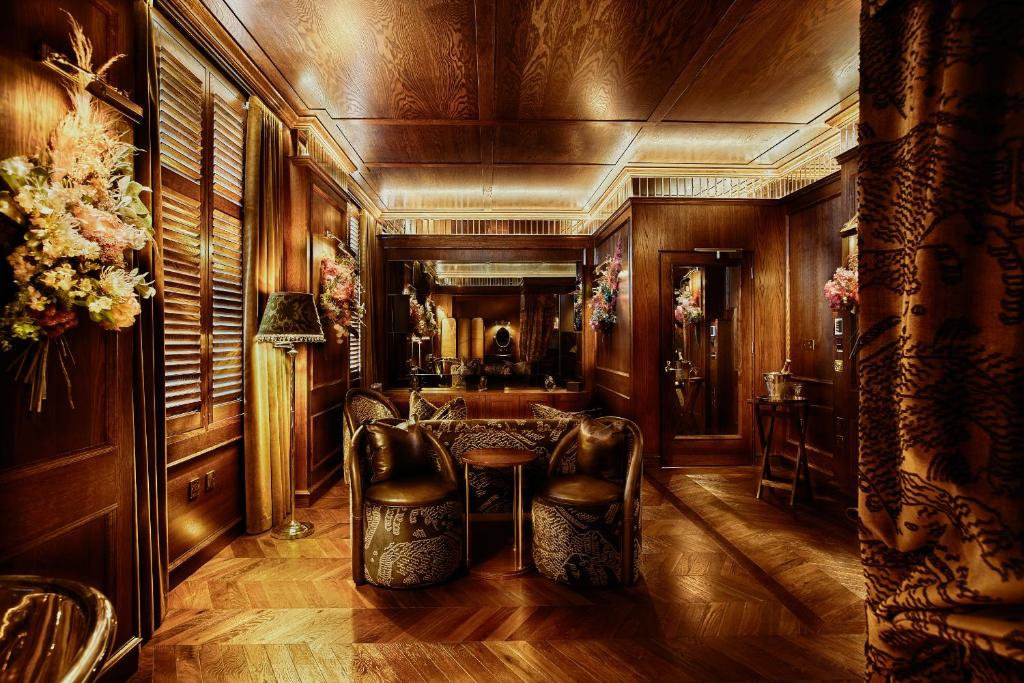 House of Gods Glasgow - Resim 12