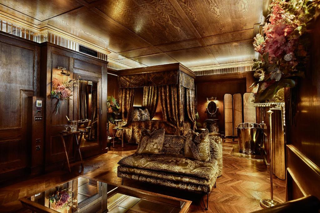 House of Gods Glasgow - Resim 1