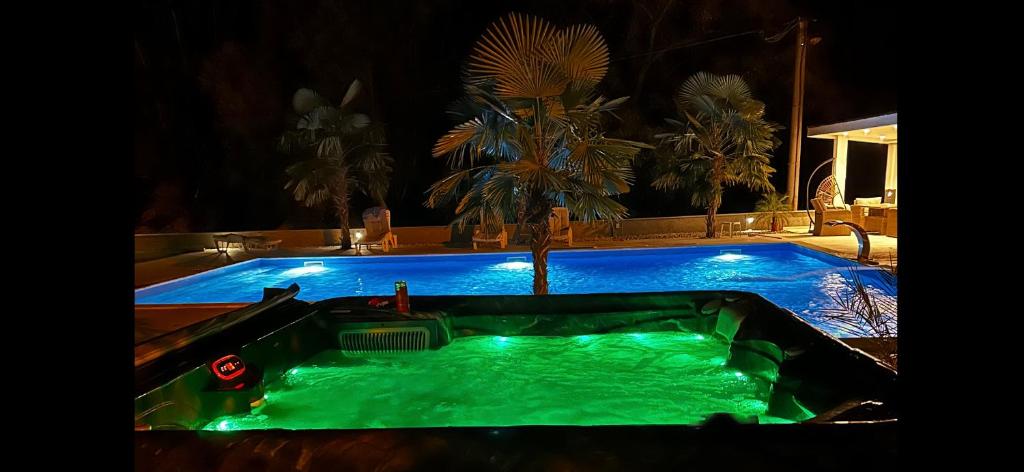 Bazén v ubytování Luxury Villa Magic nebo v jeho okolí