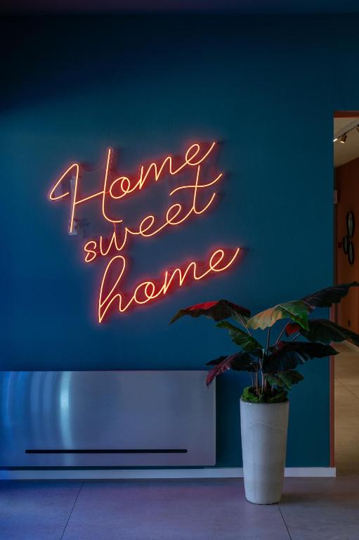 Bleis Hotel - Resim 6