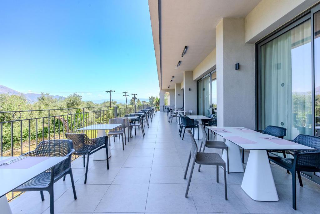 Balkón nebo terasa v ubytování Iolida Corfu Resort & Spa by Smile Hotels