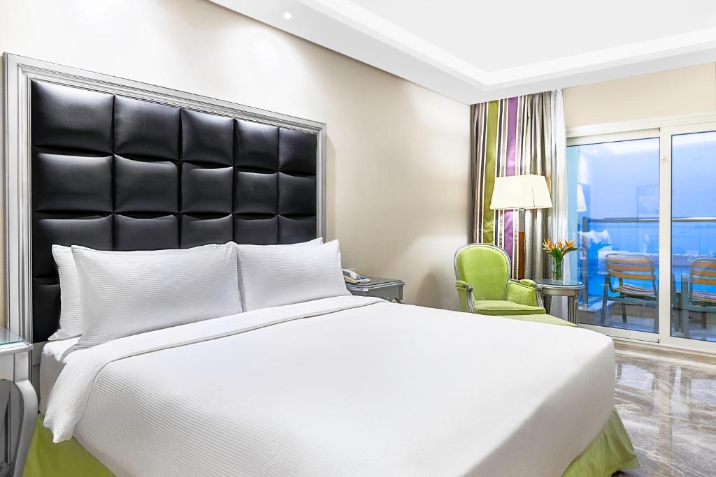 Hilton Alexandria Corniche Hotel - Coin Exécutif Chambre King Avec Vue Sur La Mer