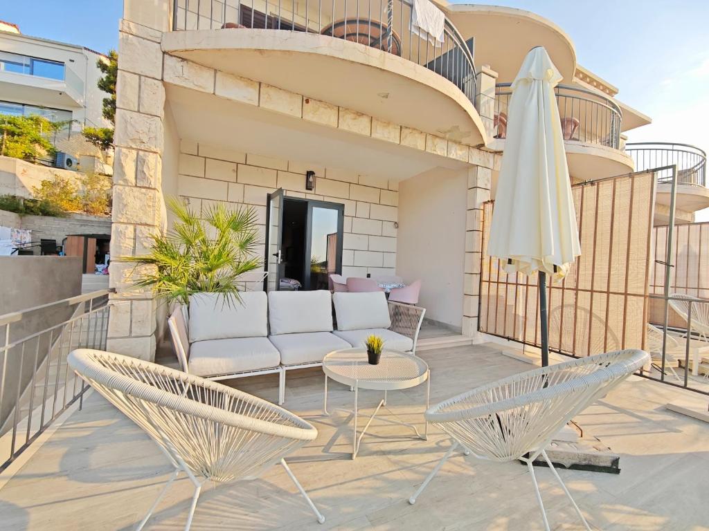 Balkon lub taras w obiekcie Apartments Pržina